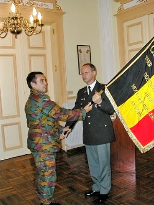 Remise du Drapeau au Gnral de Brigade MASSAUX